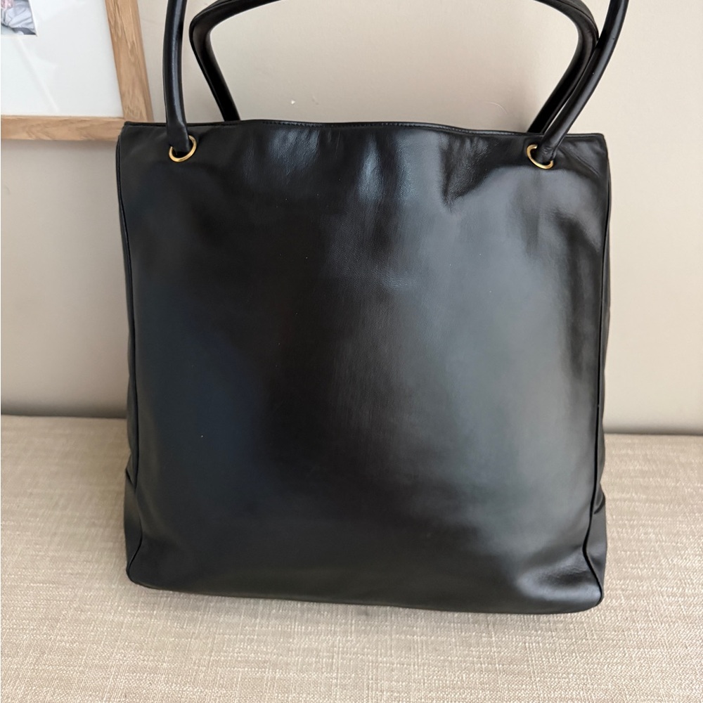 Chanel Vintage CC Shopping Tote - Picture 5 of 14